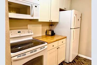 1516 Bay Area Boulevard #S10, Houston, TX 77058 - Photo 7