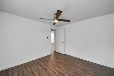 1015 E 32nd Street, Houston, TX 77022 - Photo 25