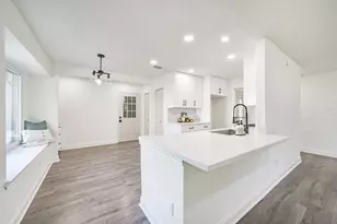 905 River Creek Dr, La Porte, TX 77571 - Photo 13