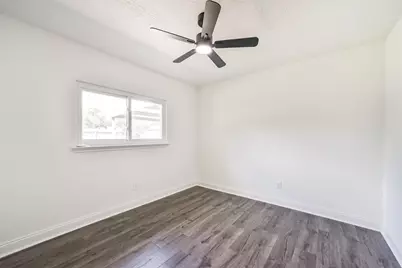 905 River Creek Drive, La Porte, TX 77571 - Photo 23