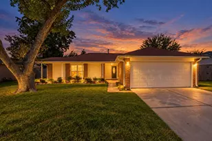 905 River Creek Dr, La Porte, TX 77571 - Photo 1