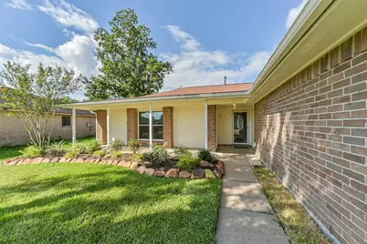 905 River Creek Drive, La Porte, TX 77571 - Photo 9