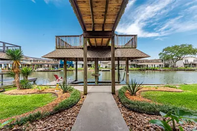 70 Tarpon Street, Bayou Vista, TX 77563 - Photo 1