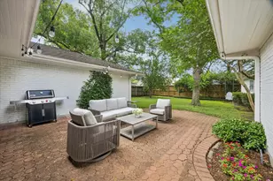 7623 Meadowvale Dr, Houston, TX 77063 - Photo 17