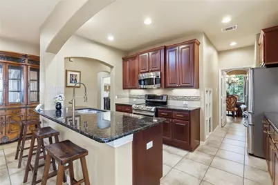 206 N Vershire Circle, The Woodlands, TX 77354 - Photo 13