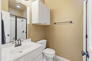 206 N Vershire Cir, The Woodlands, TX 77354 - Photo 21