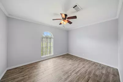 302 Country Road 893, Angleton, TX 77515 - Photo 17