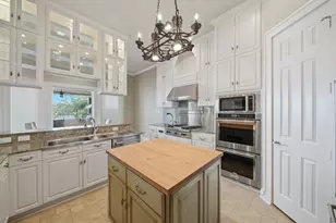 1403 Oceanside Ln, League City, TX 77573 - Photo 17