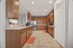 9110 Cavalier Ln, Rosenberg, TX 77469 - Photo 11
