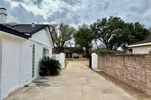 12834 Glenwolde Dr, Houston, TX 77099 - Photo 35