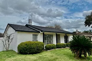 12834 Glenwolde Dr, Houston, TX 77099 - Photo 3