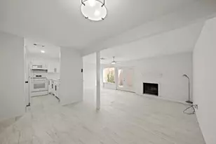 11650 Village Pl Dr, Houston, TX 77077 - Photo 15