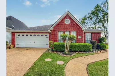 152 Waters Edge At 18th, Huntsville, TX 77340 - Photo 1