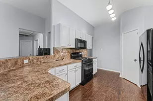 16758 N Blue Jay Dr, Conroe, TX 77385 - Photo 11