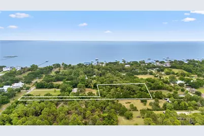 325 Bay Avenue S, Kemah, TX 77565 - Photo 5