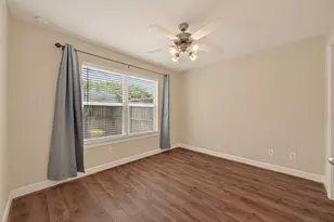 3605 Main Plaza Dr, South Houston, TX 77025 - Photo 5