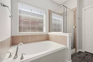 8530 E Highlands Crossing, Highlands, TX 77562 - Photo 9