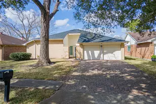 2506 Bisontine St, Friendswood, TX 77546 - Photo 1