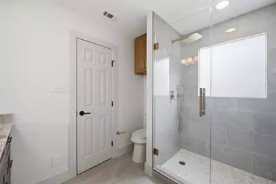 2606 Nantucket Drive, Houston, TX 77057 - Photo 19