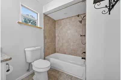 202 Laura Lane, Conroe, TX 77385 - Photo 23