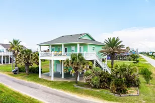 1799 Redfish Ln, Crystal Beach, TX 77650 - Photo 3