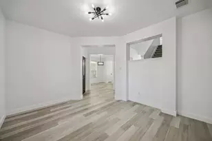 10106 White Oak Trail Ln, Houston, TX 77064 - Photo 3