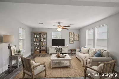 102 22nd Street N, Texas City, TX 77590 - Photo 1