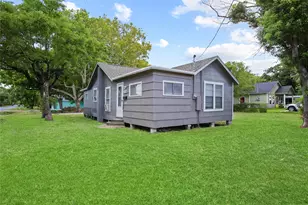 102 22nd St N, Texas City, TX 77590 - Photo 3
