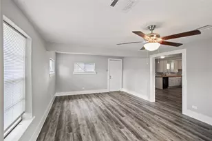 102 22nd St N, Texas City, TX 77590 - Photo 5