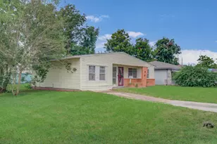 3326 Proswimmer St, Houston, TX 77088 - Photo 3