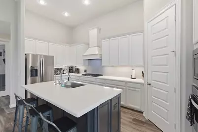 10707 Hilltop Harbor Way, Cypress, TX 77433 - Photo 13