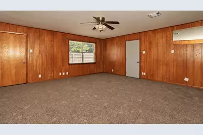 912 Robinhood Lane, Angleton, TX 77515 - Photo 7