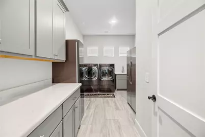 10643 Crystal Spring Drive, Missouri City, TX 77459 - Photo 25