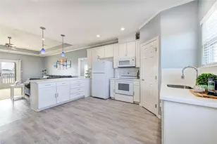 14110 Miramar Dr, Galveston, TX 77554 - Photo 21