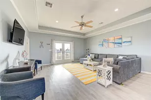 14110 Miramar Dr, Galveston, TX 77554 - Photo 9
