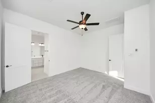 9519 Chateau Hl Dr, Manvel, TX 77578 - Photo 17