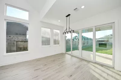 9519 Chateau Hill Drive, Manvel, TX 77578 - Photo 7