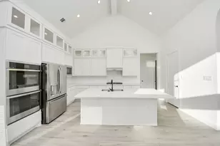9519 Chateau Hill Dr, Manvel, TX 77578 - Photo 13
