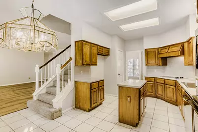 14 S Duskwood Place, The Woodlands, TX 77381 - Photo 13