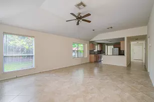 11714 Sweet Willow Ct, Houston, TX 77031 - Photo 13