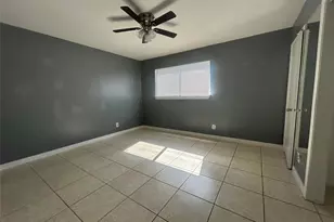 6702 Biggs Ct, Houston, TX 77061 - Photo 5