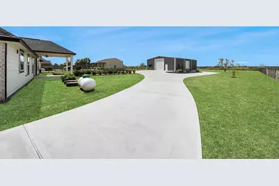 7723 Stratford Hall Drive, Rosharon, TX 77583 - Photo 13