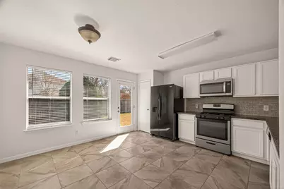 4719 Silver Spruce Lane, Friendswood, TX 77546 - Photo 13