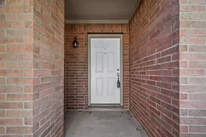 4719 Silver Spruce Lane, Friendswood, TX 77546 - Photo 5