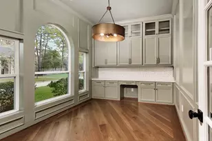 170 Golden Shadow Cir, The Woodlands, TX 77381 - Photo 11