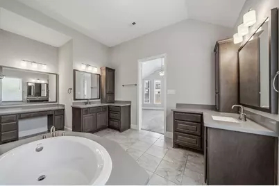 7004 S Savannah Run, Katy, TX 77493 - Photo 15