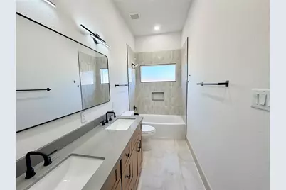 4214 Clover Street, Houston, TX 77051 - Photo 17