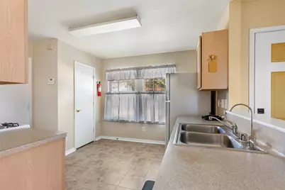 7303 Rising Brook Drive, Cypress, TX 77433 - Photo 5