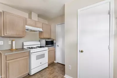 7303 Rising Brook Drive, Cypress, TX 77433 - Photo 7