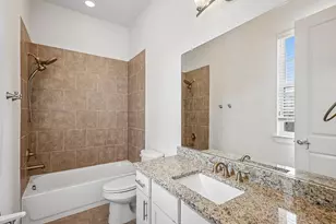 2616 Madeline Grove Dr, Houston, TX 77008 - Photo 13